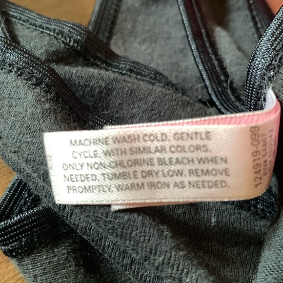 VICTORIA’S SECRET black WEEKEND Thong panties. Size M/L. - Picture 8 of 8